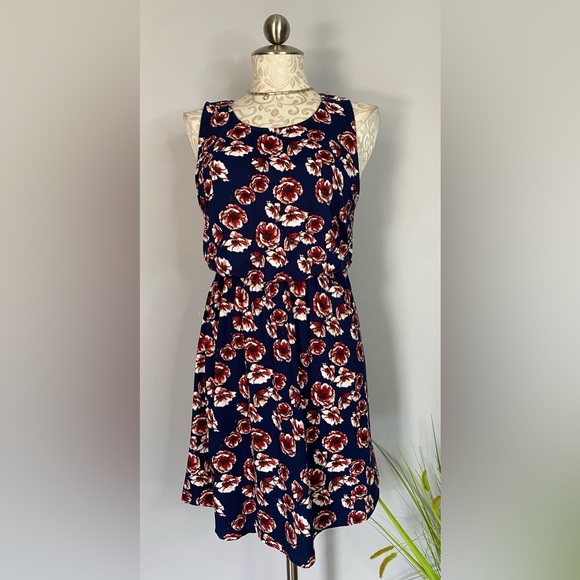 FRENCH Grey Dress Size Medium.  #D1 - Picture 2 of 5